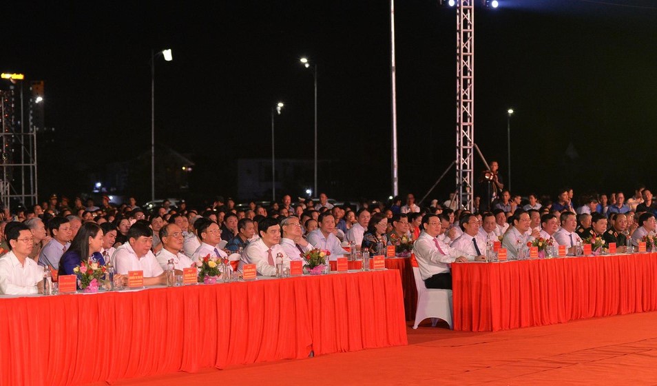 Chương trình nghệ thuật "Bến Thủy anh hùng"